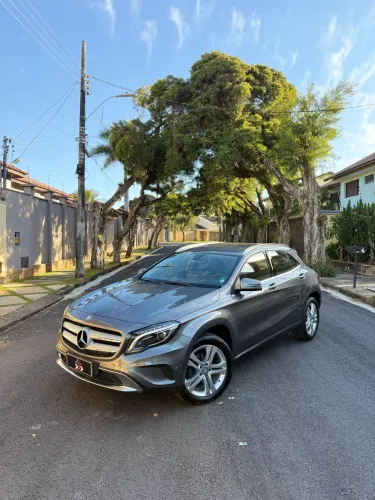 Mercedes-Benz GLA 200 Adv. 1.6/1.6 TB 16V Flex Aut. 2017
