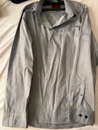 Camisa social masculina cinza de manga longa