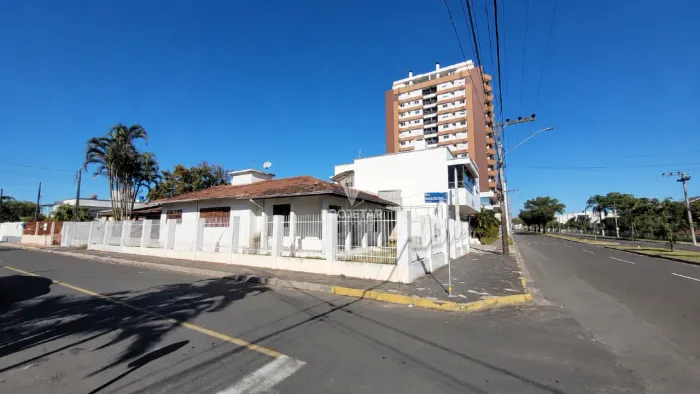 Casa Comercial Para Locação no Centro de Araranguá
