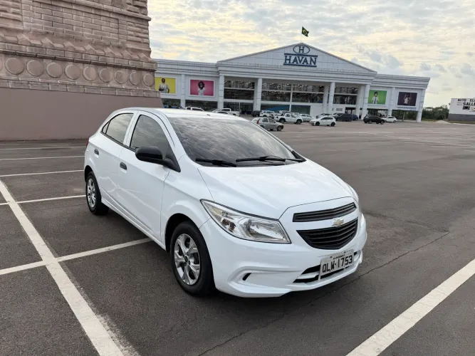 Chevrolet Onix JOY Hatch 1.0 8V Flex Mec. 4P 2018