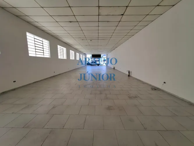 Salão Comercial de Alto Padrão para Locação na Vila Molon em Americana-SP: 3 Salas, 2 Banh