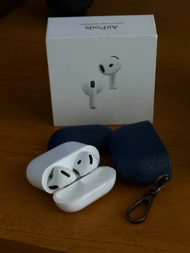 AirPods 4 com Cancelamento Ativo de Ruído