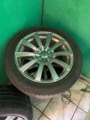 Rodas aro 18. Furação universal 5x108,114