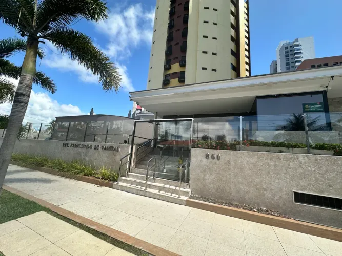 OPORTUNIDADE: 16º ANDAR, COM 3 SUÍTES, LAVABO, DCE e 2 vgs.   
