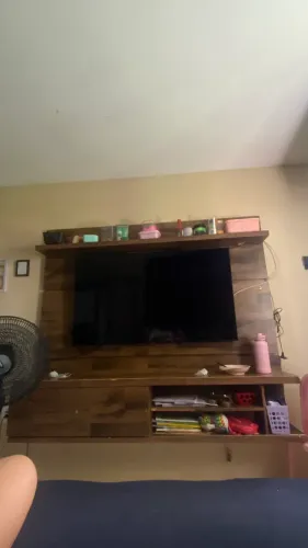 Vendo um móvel de sala .