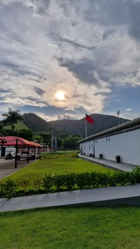 Faço rebaixamento de drywal e PVC, 5 anos de carteira assinada no clube do Flamengo