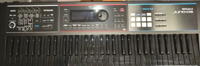 Teclado Roland Juno DS 61 