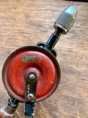 Furadeira manual Metabo Germany