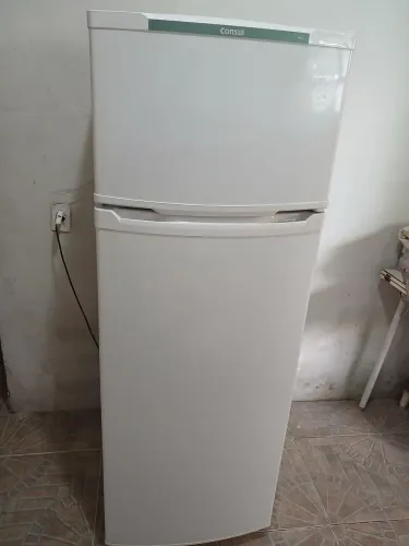 Geladeira Consul 332 L