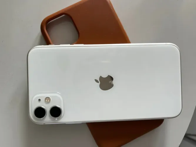 Vendo IPhone 11 - 128gb 