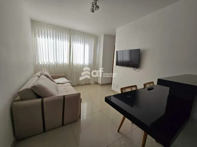 Apartamento mobiliado! 2 quartos, suíte, elevador