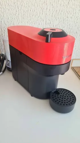 Maquina de Café Nespresso Vertuo POP VERMELHA