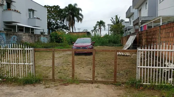 Terreno para venda de 360 metros quadrados em Ribeirão da Ilha - Florianópolis - SC