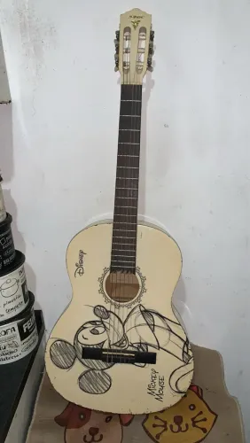 Violão edição limitada (mikey - Disney)