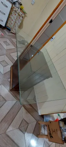 Mesa Com Tampo de Vidro