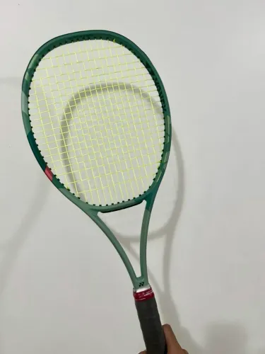 Raquete Yonex Percept 97D 320g L3