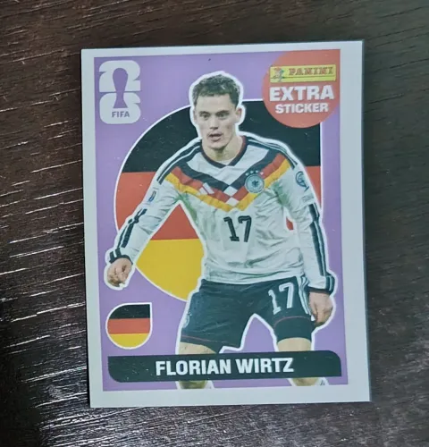 Figurinha Florian Wirtz lilás 