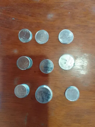 70 moedas entre cruzeiro e cruzado