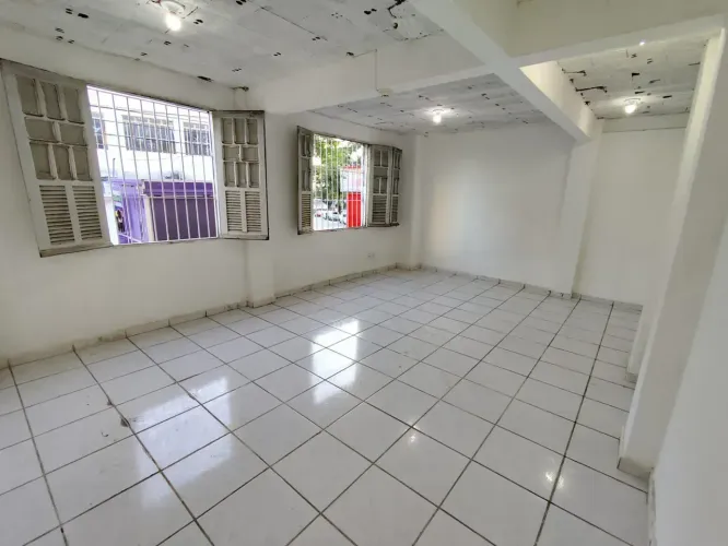 Imóvel para aluguel com 77 metros quadrados com 2 quartos em Centro - Itaboraí - RJ