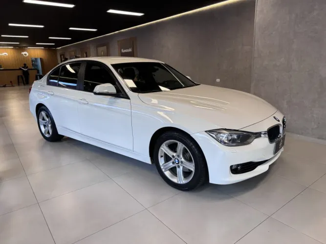 BMW 316I 1.6 TB 16V 136cv 4P 2014