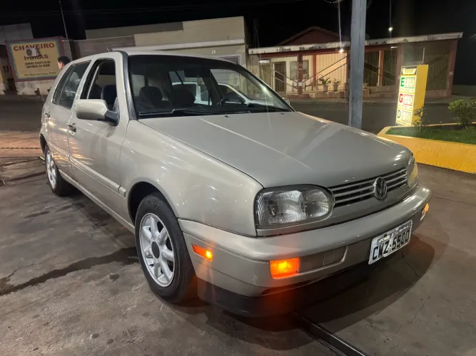 Volkswagen Golf GLX 2.0 4P 1998