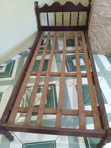 Cama de solteiro