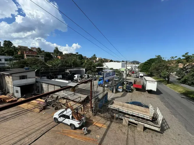 ÁREA COMERCIAL À VENDA  ENTRE CARIACICA E VIANA