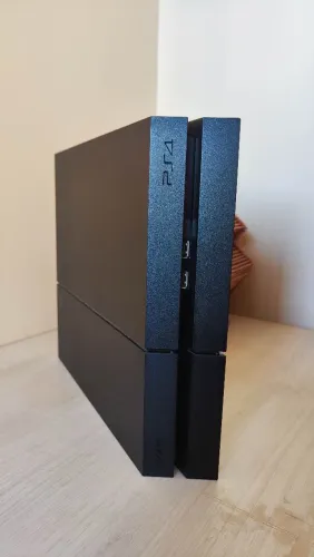 Vendo PS4 FAT 500gb *Sem controle