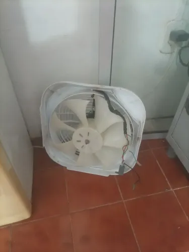 Ventilador de condensadora Eletrolux de 9mi BTUs