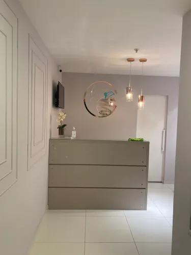 Balcão consultório 