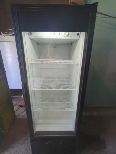 Expositora metalfrio 500 litros 127v