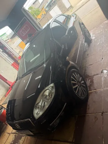 Fiat Linea Essence Dualogic 1.8 Flex 16V 4P 2014