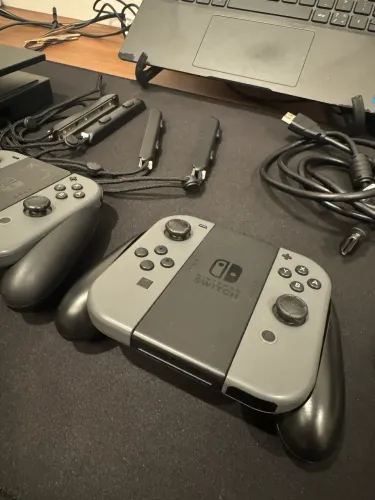 Nintendo switch bloqueado com 2 controles (LEIA O ANÚNCIO)