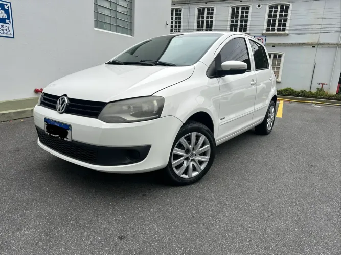 Volkswagen Fox 1.0 MI Total Flex 8V 5P 2012