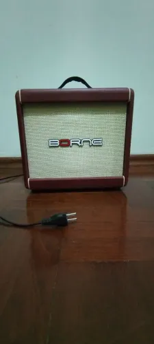 Amplificador de guitarra Borne f60 vinho vintage