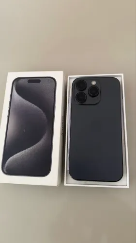iPhone 15 pro, 256G, sem marca de uso. Bateria 87%.