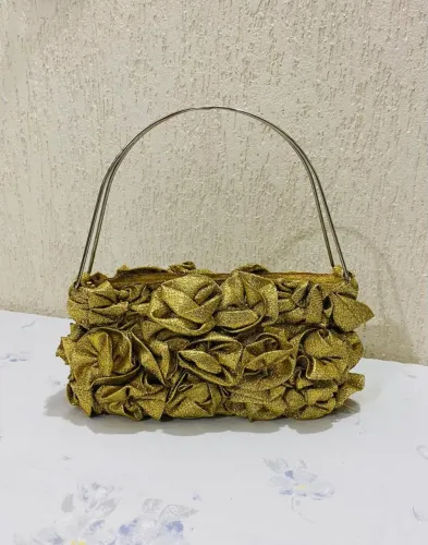 Bolsa Clutch Antiga Dourada com Textura Floral Anos 80
