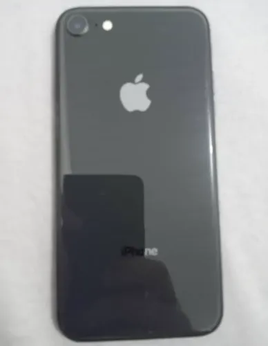 iPhone 8