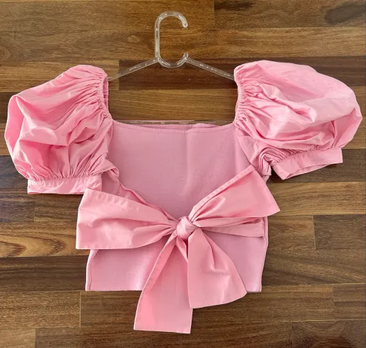 Blusa Rosa Manga Bufante (laço nas costas)