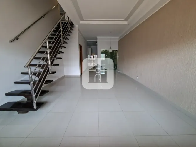 Casa para locação e venda no bairro Jardim Patrícia
