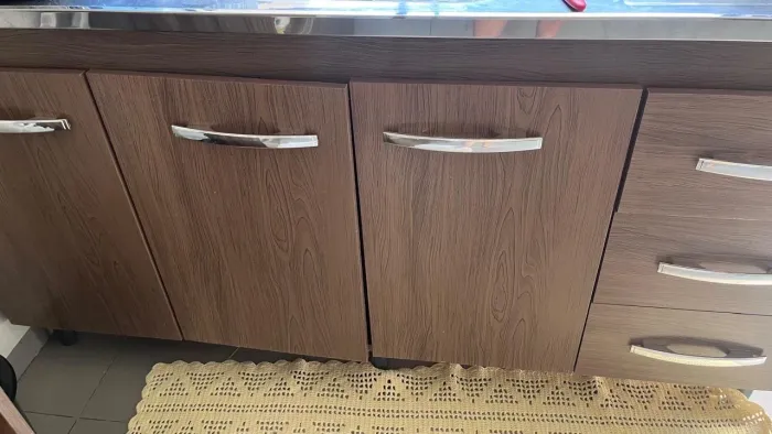 Urgente vendo Armário com Cuba em aço inox