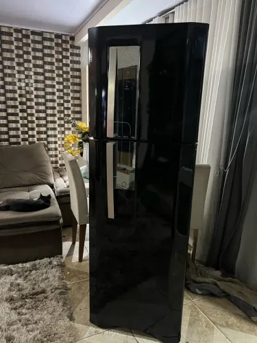 Geladeira 390 l Electrolux black piano (entrega dou garantia)