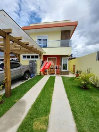 Casa de 4 dormitórios à venda no bairro Rio Vermelho em Florianópolis