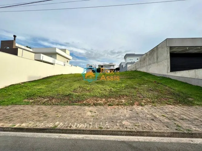 Terreno á venda condomínio Loteamento Residencial Jardim Villagio - Americana - SP