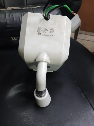Chuveiro elétrico KDT 220v