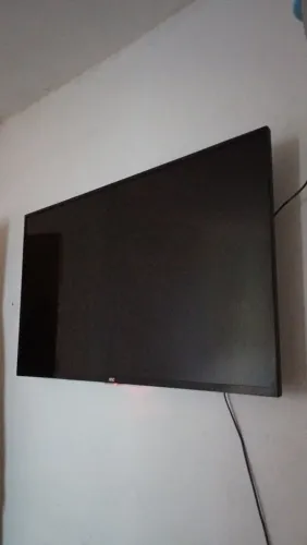 VENDE UMA TV