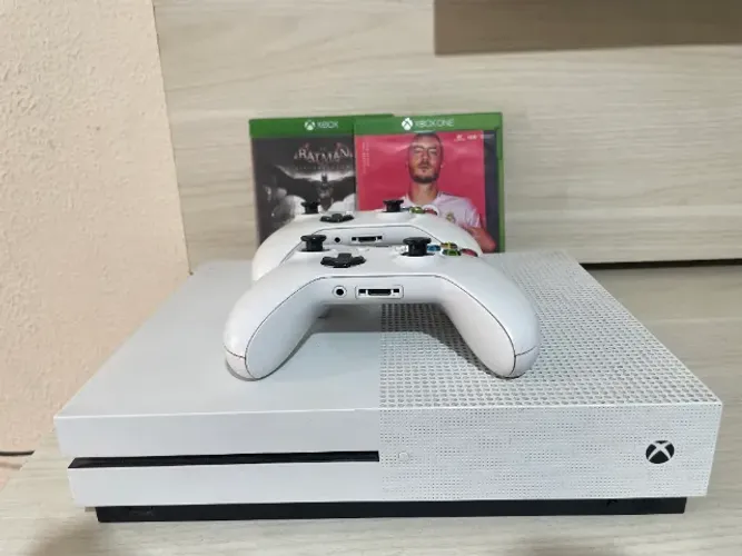 Xbox One S 1TB