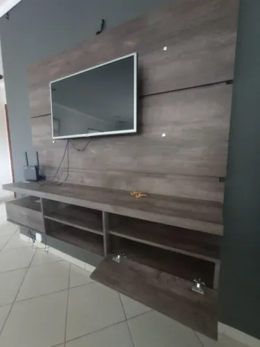 Painel de Televisão suspenso