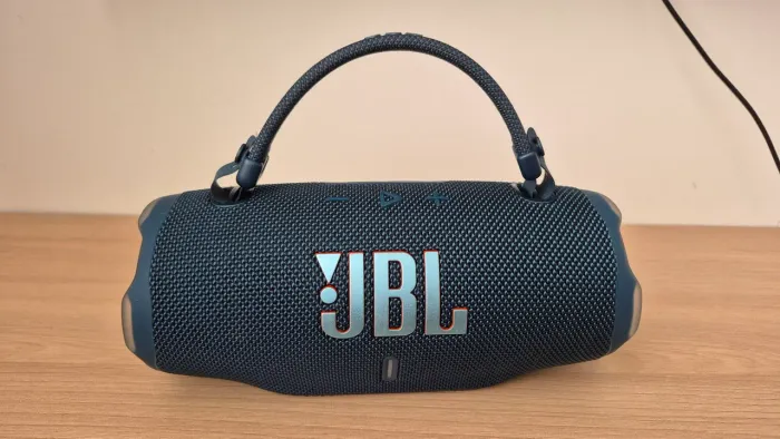 JBL charge 6