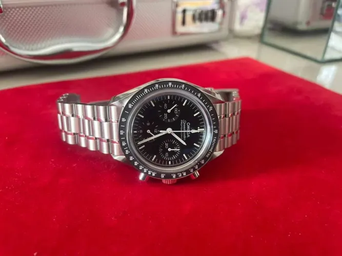 Omega Speedmaster professional  clone 